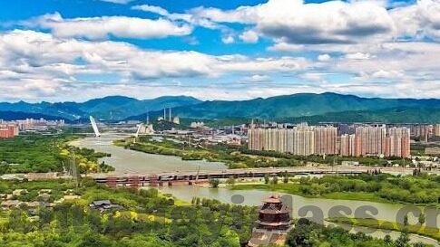 果冻传媒制片厂免费观看-探索果冻传媒制片厂，免费观影的乐趣与边界